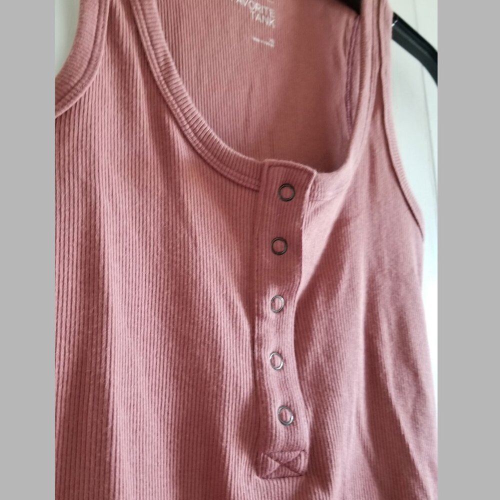 SO Ribbed Henley Racerback Tank Top - Picture 3 of 6